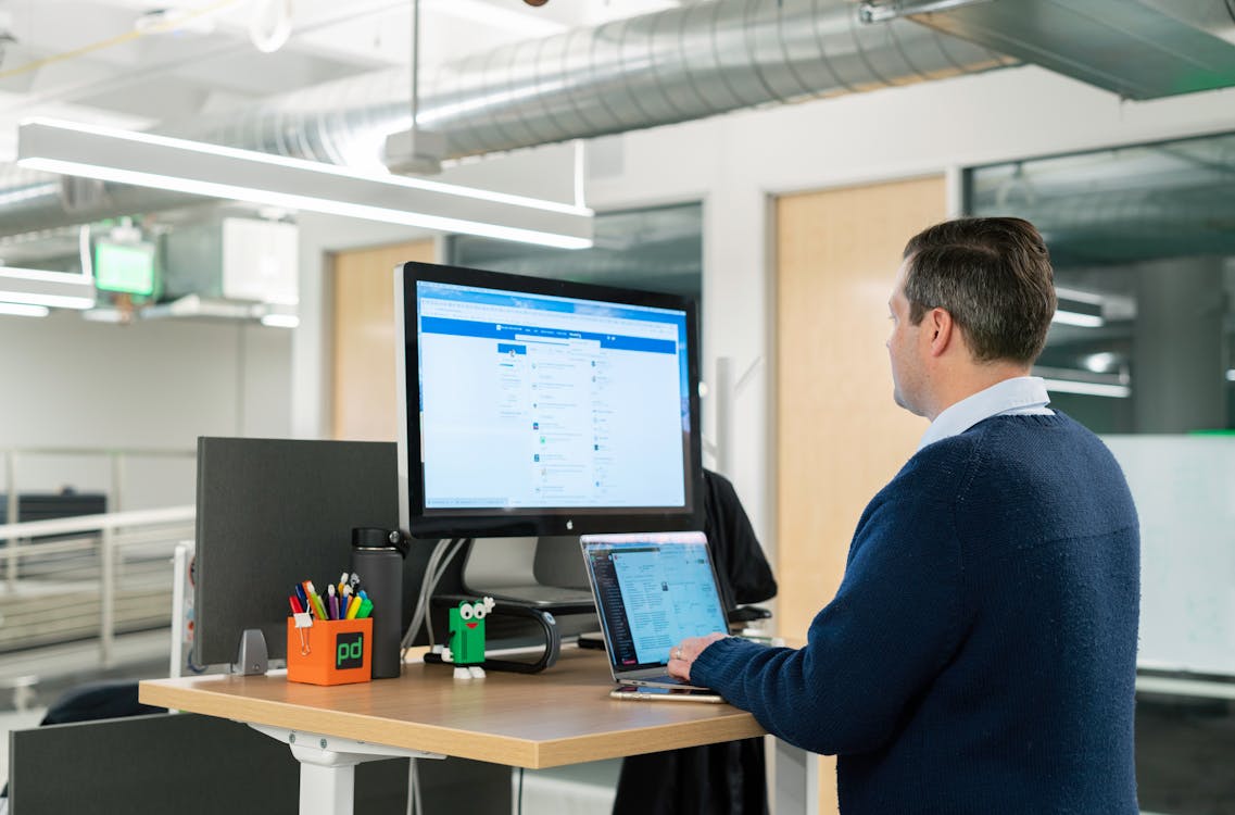 How to Build a CRM That Your Sales Team Will Actually Use (Step-by-Step)